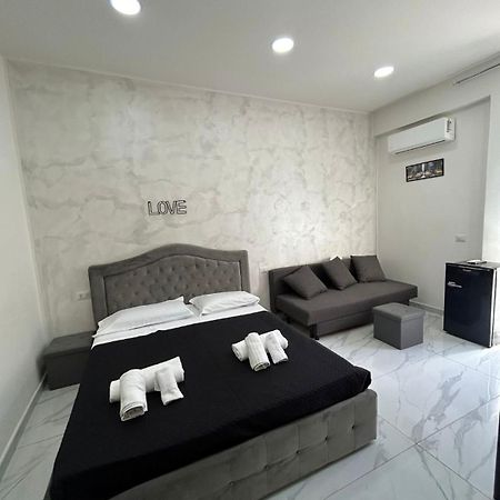 Terrazza Luxury Valentino Lejlighed Napoli Eksteriør billede