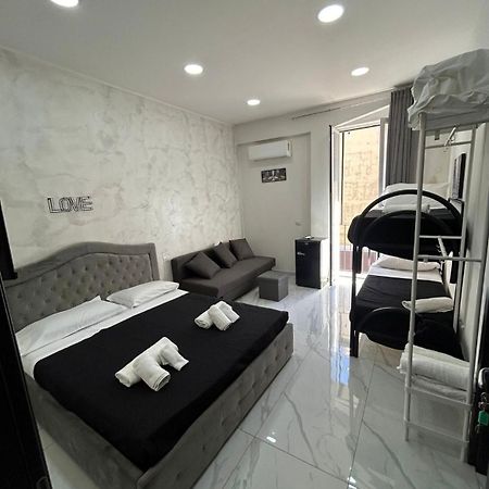 Terrazza Luxury Valentino Lejlighed Napoli Eksteriør billede