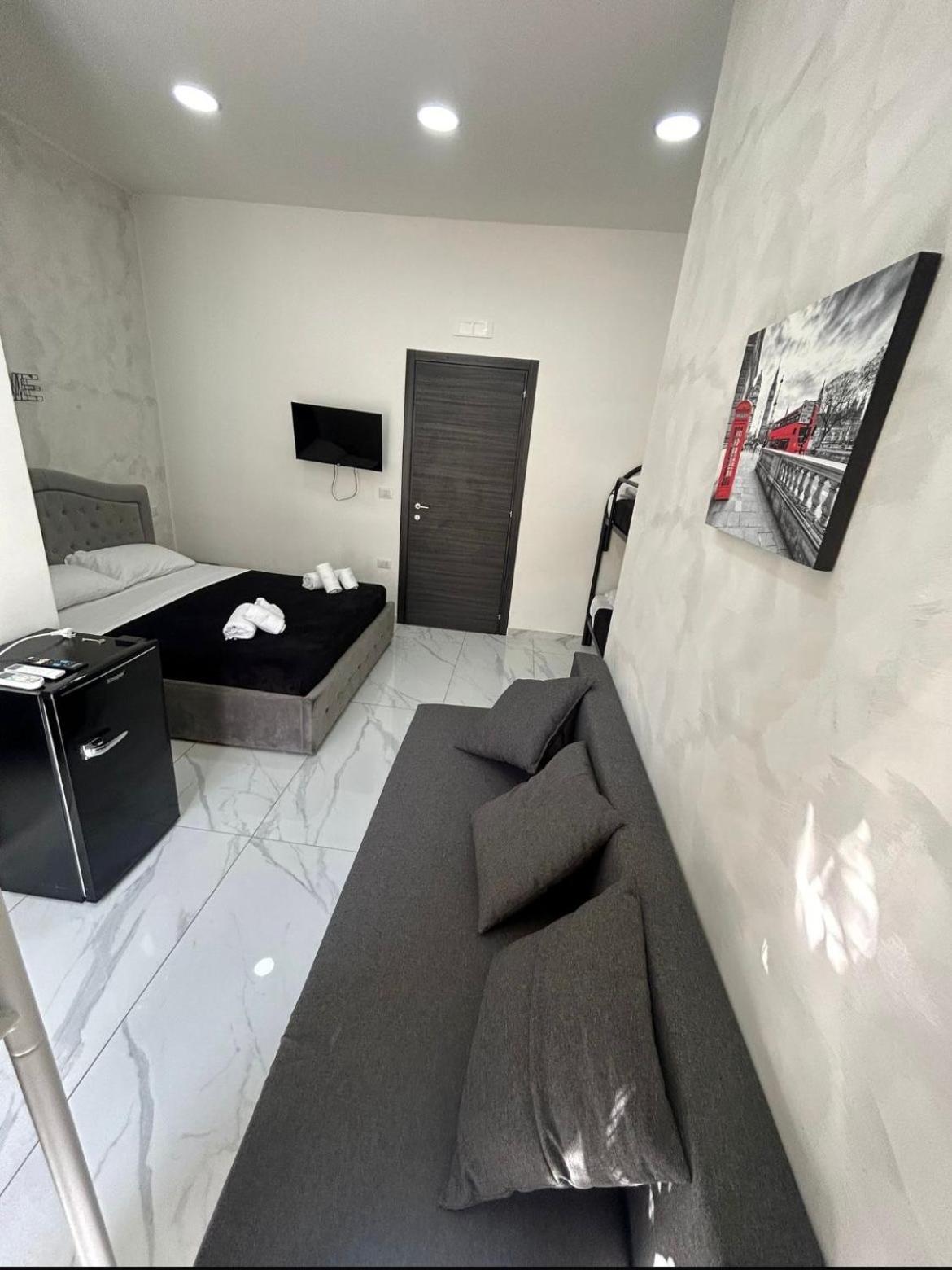 Terrazza Luxury Valentino Lejlighed Napoli Eksteriør billede